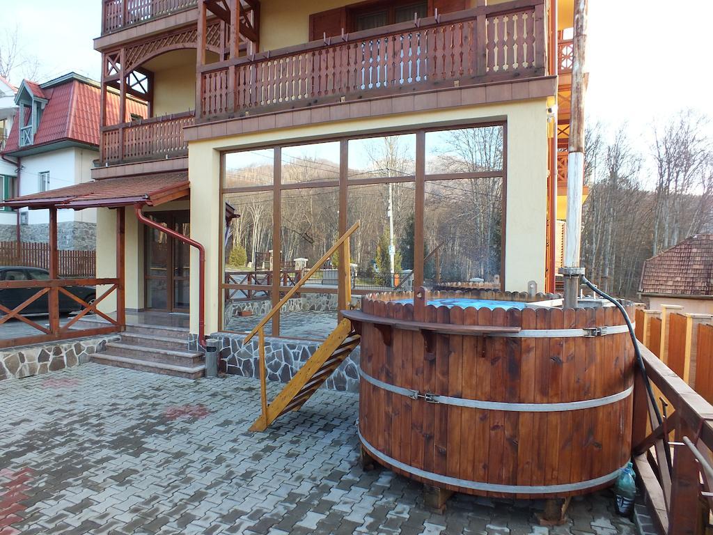 Vila Ursu Din Sovata Bai エクステリア 写真